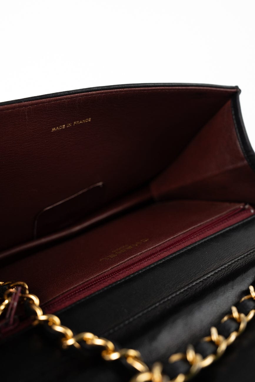 Vintage Black Lambskin Quilted Single Full Flap Shoulder Bag Gold Hardware