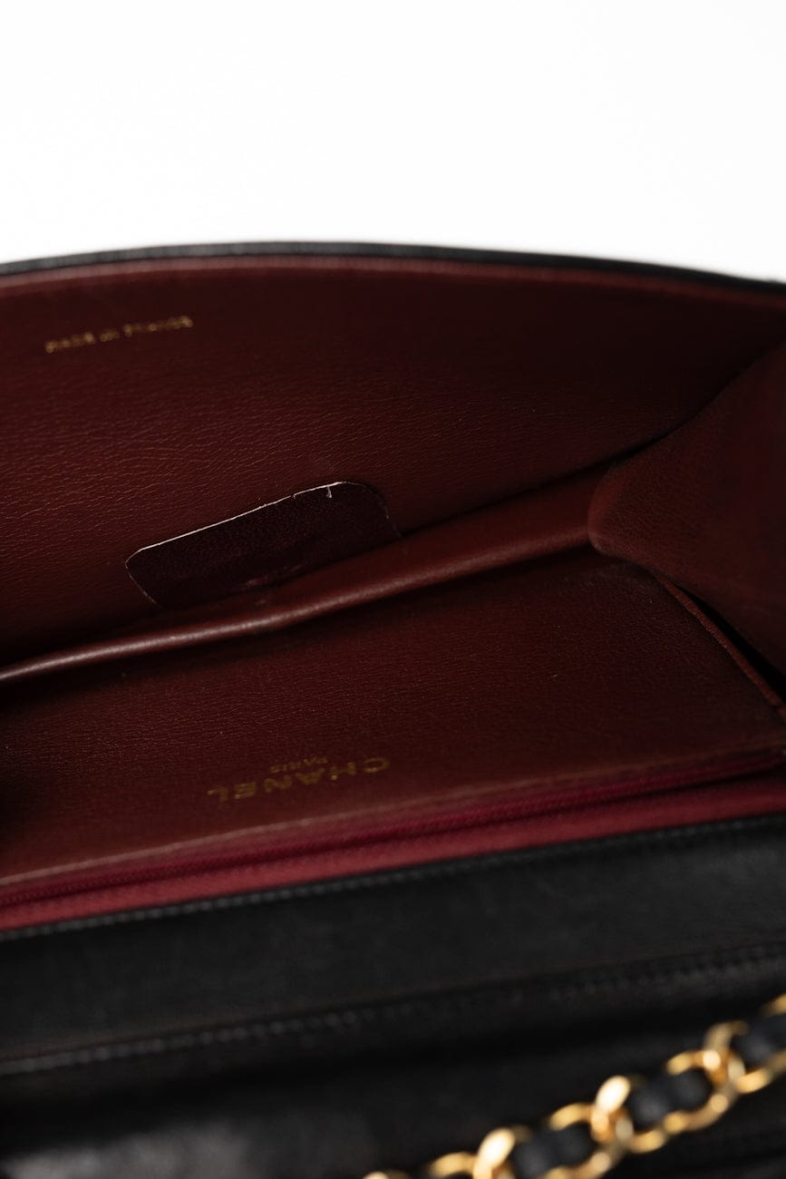 Vintage Black Lambskin Quilted Single Full Flap Shoulder Bag Gold Hardware