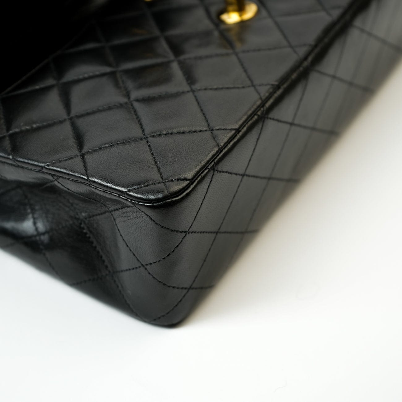 Vintage Black Medium Lambskin Quilted Classic Flap GHW