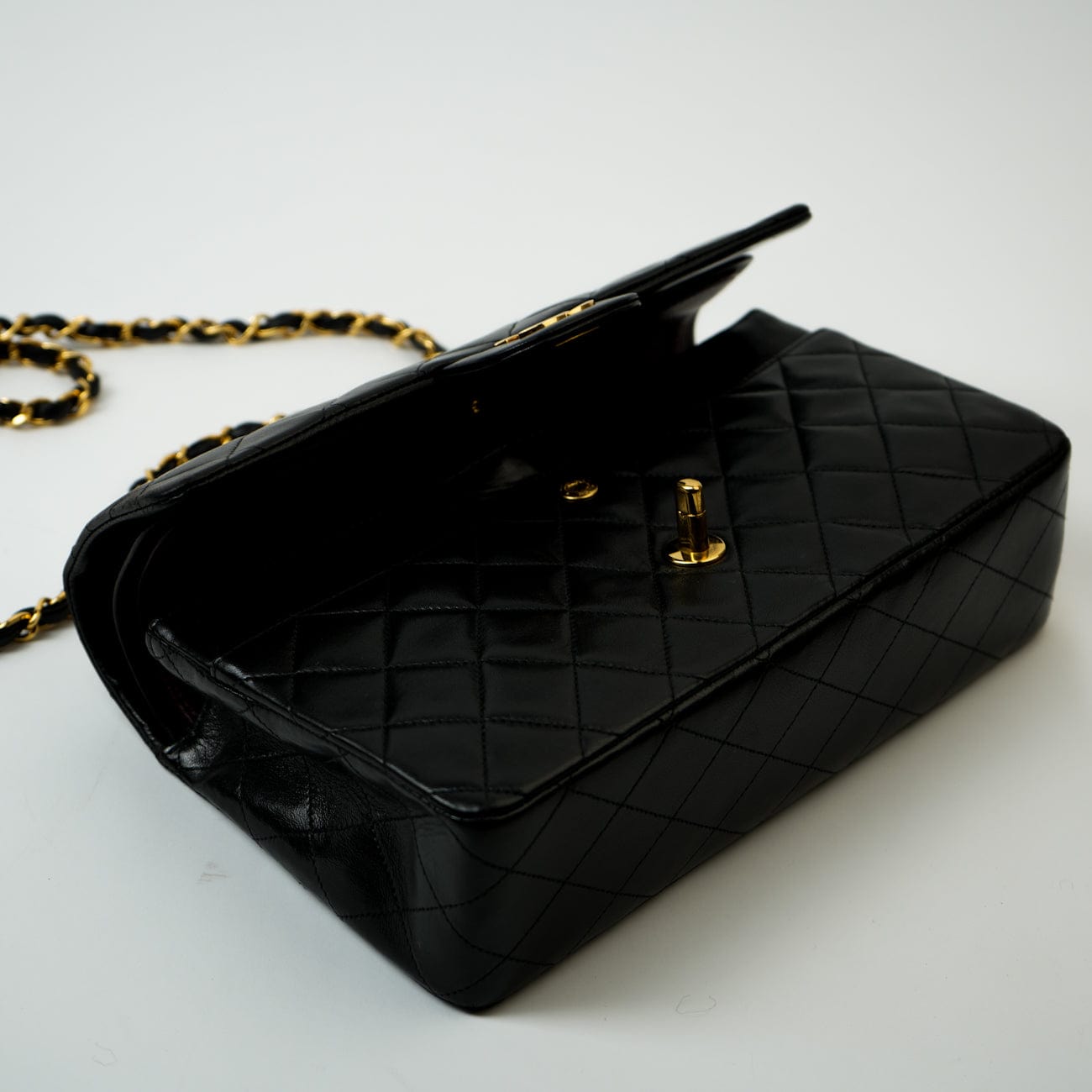 Vintage Black Medium Lambskin Quilted Classic Flap GHW