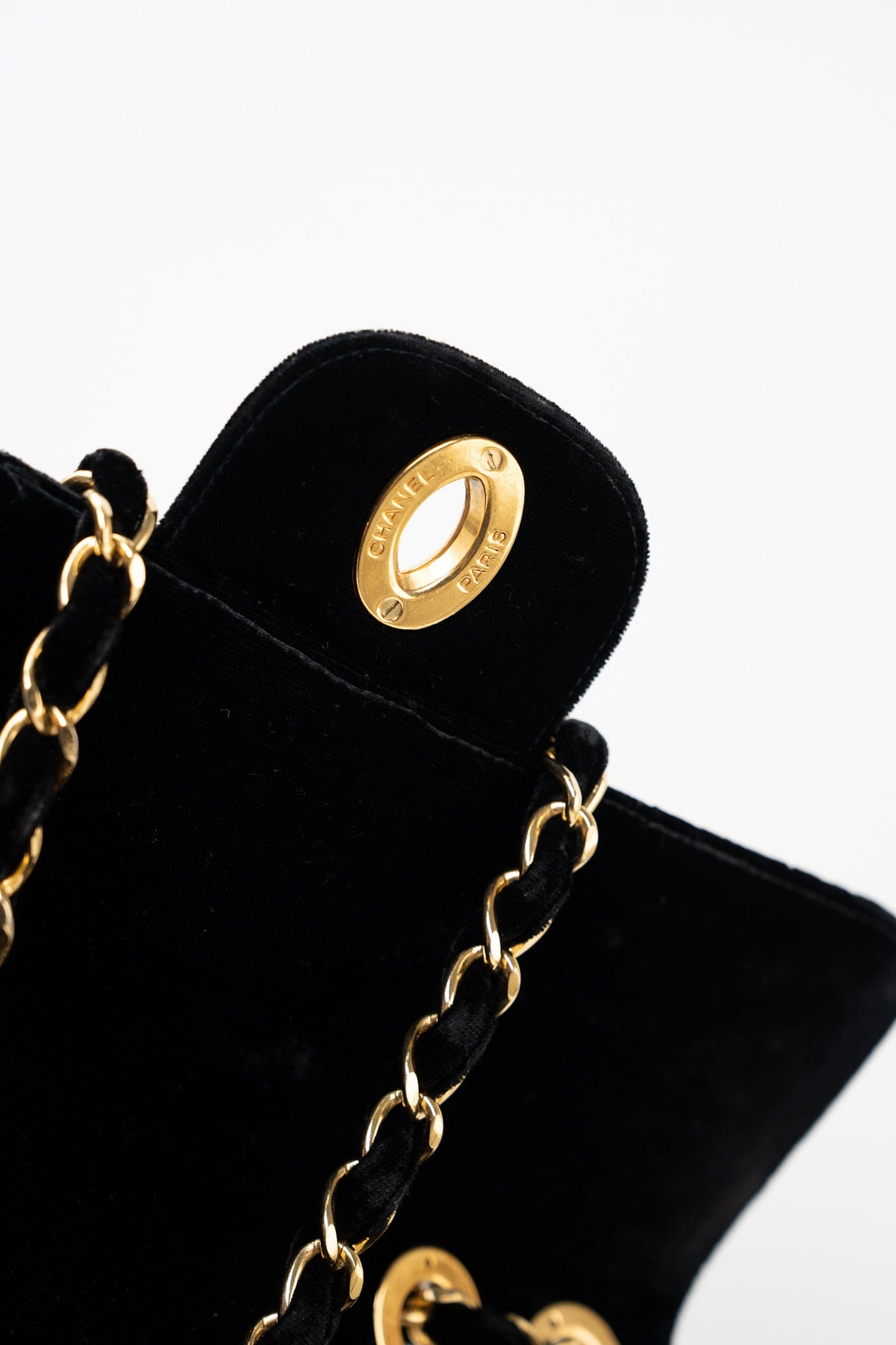 Vintage Black Velvet Matelasse Jumbo Single Flap