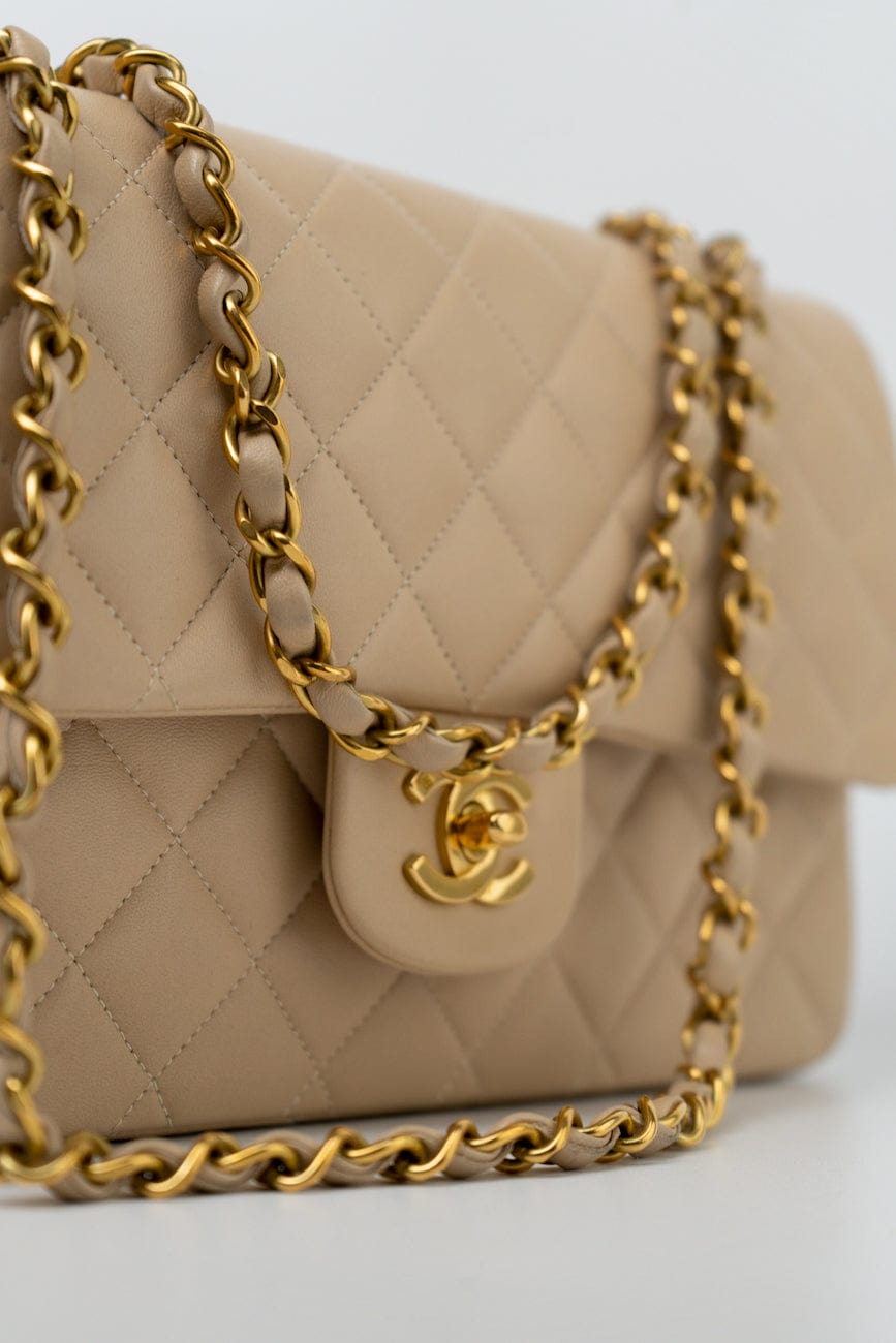 Vintage Light Beige Lambskin Quilted Classic Flap Medium GHW