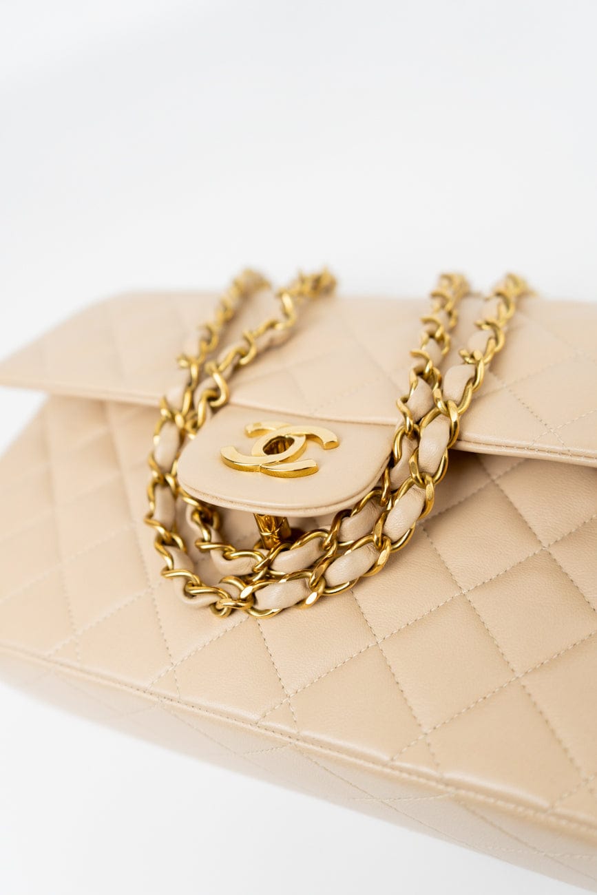 Vintage Light Beige Lambskin Quilted Classic Flap Medium GHW