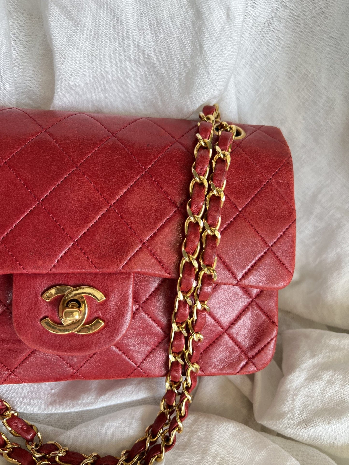 Vintage Red Lambskin Quilted Classic Flap GHW
