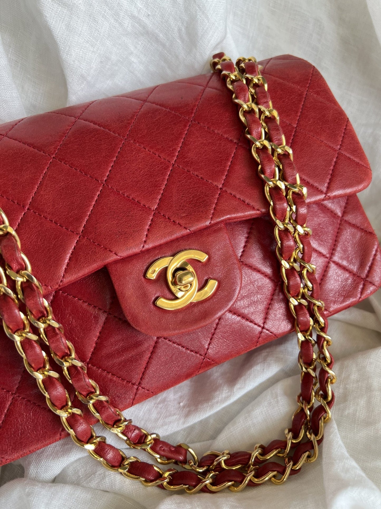 Vintage Red Lambskin Quilted Classic Flap GHW