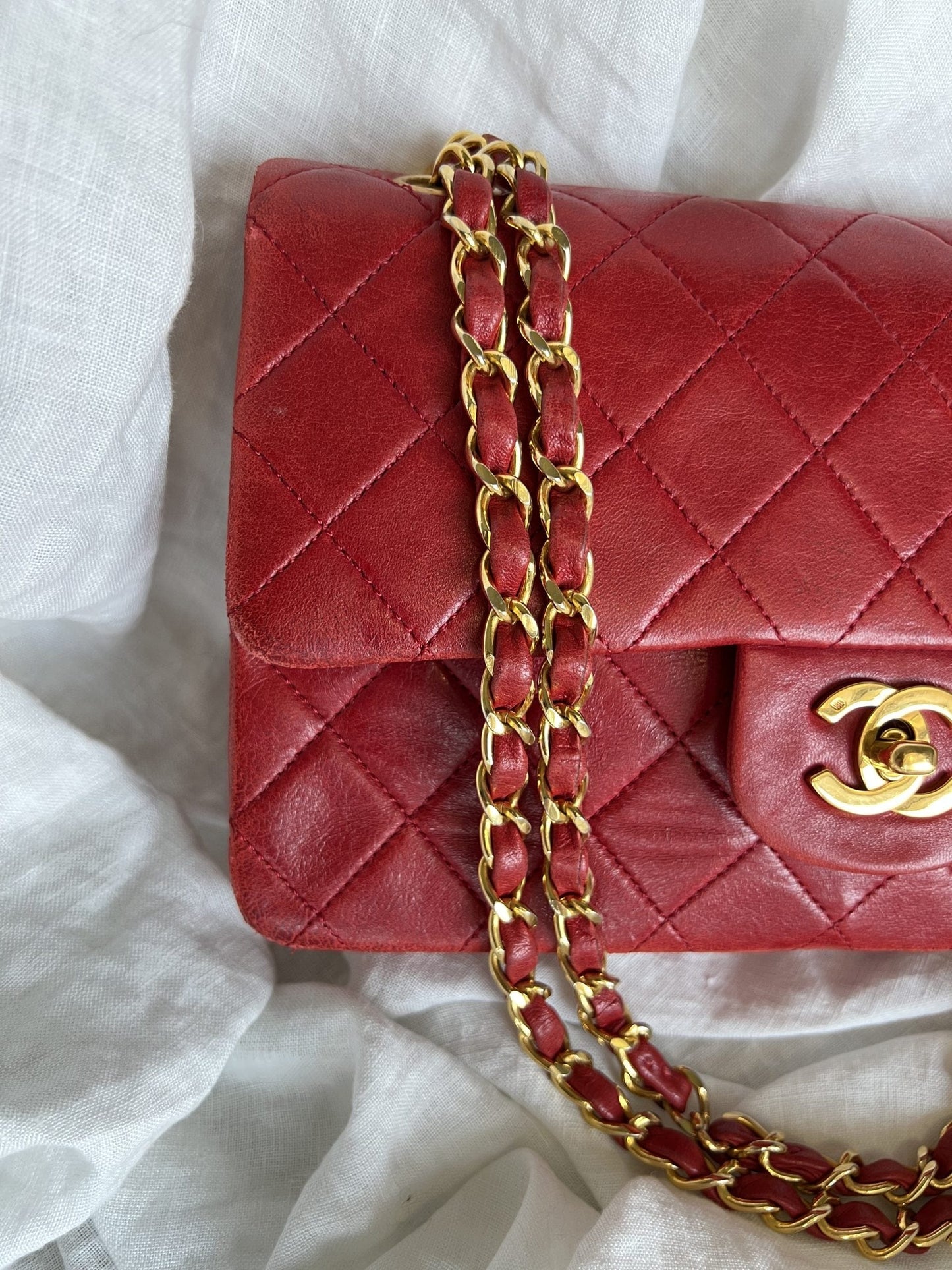 Vintage Red Lambskin Quilted Classic Flap GHW