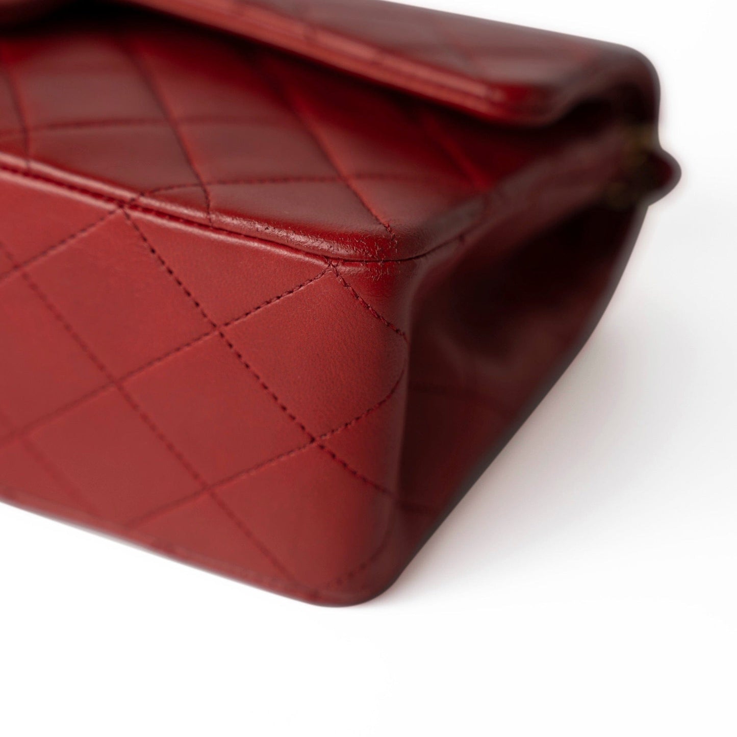 Vintage Red Lambskin Quilted Classic Flap Medium Gold Hardware