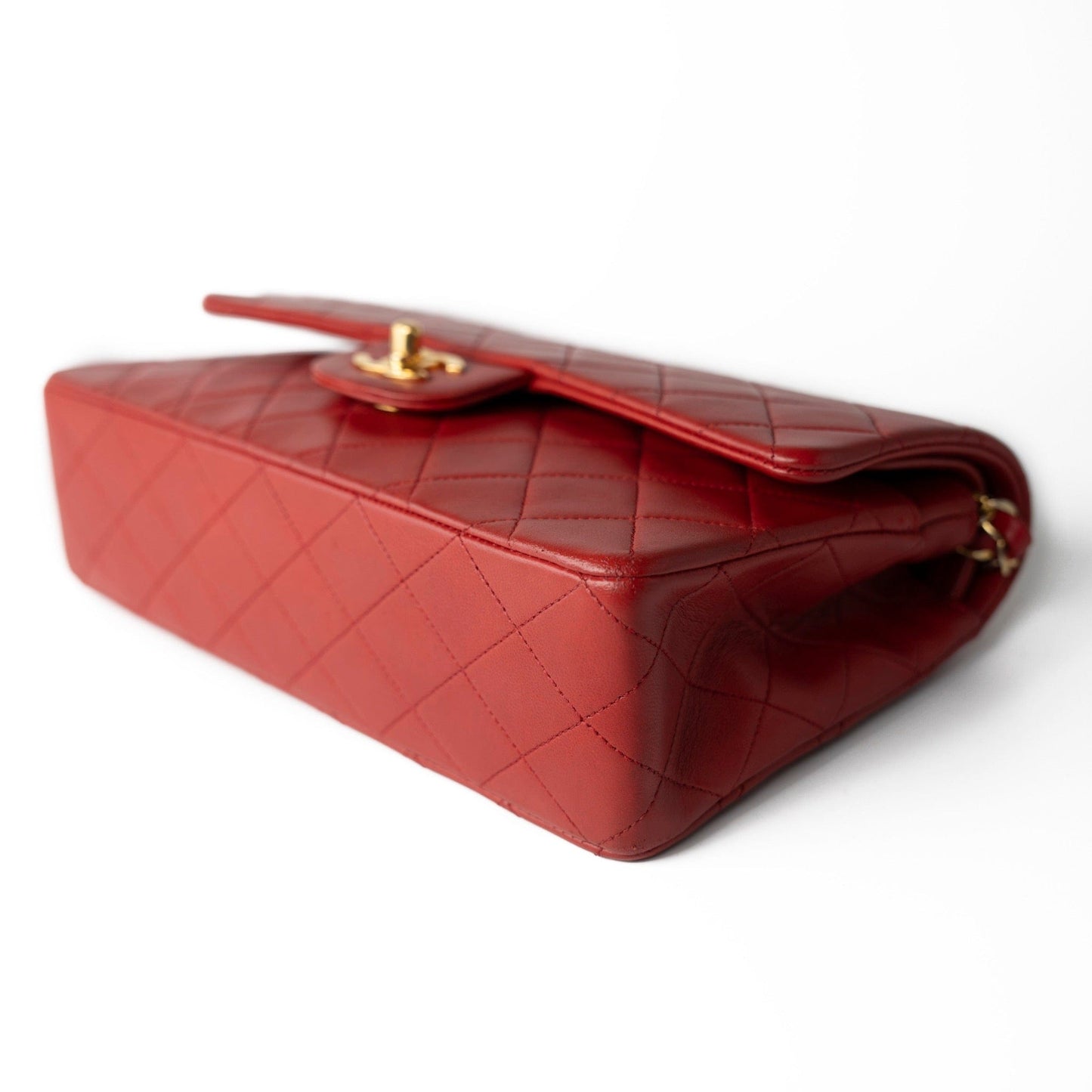 Vintage Red Lambskin Quilted Classic Flap Medium Gold Hardware