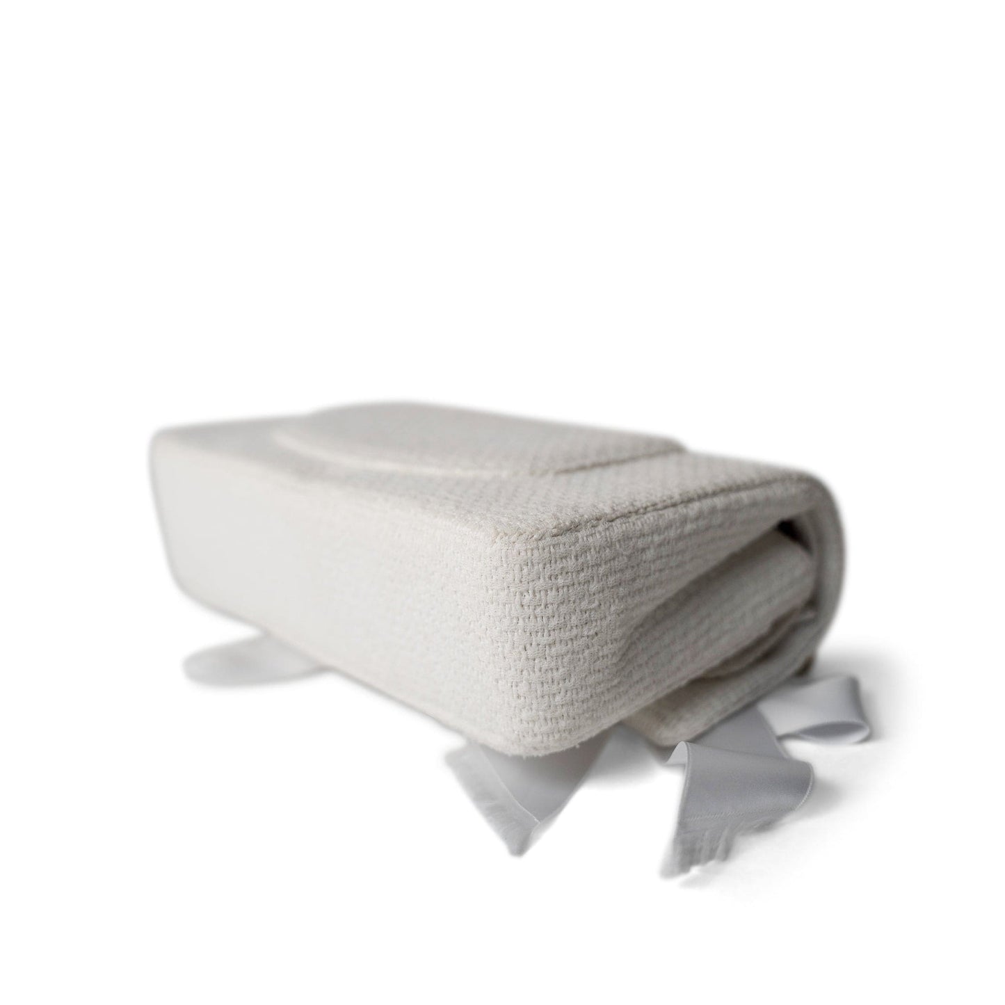 22C White Tweed Classic Flap Medium