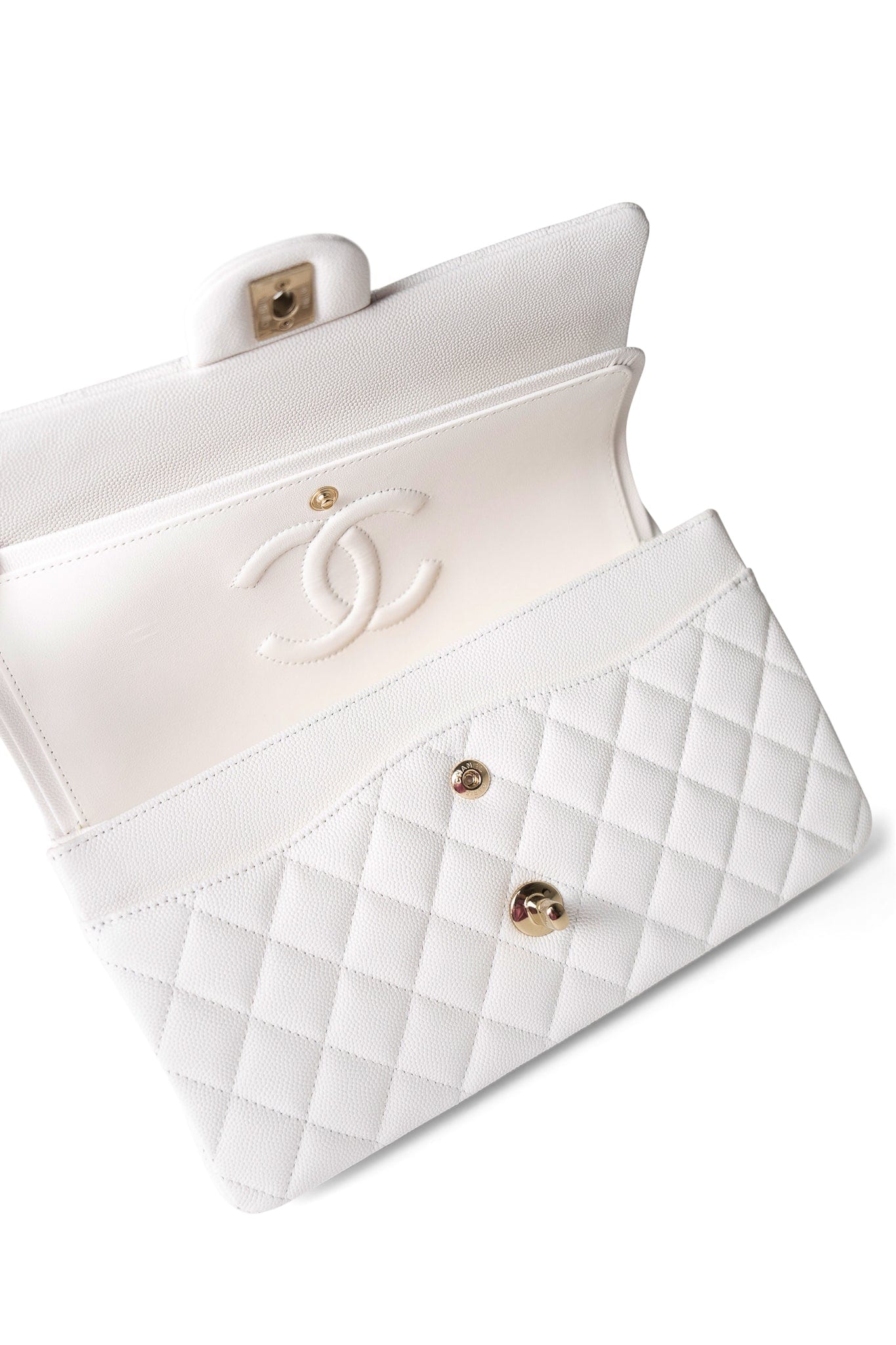 22p White/ Ivory Caviar Quilted Classic Flap Medium Light Gold Hardware