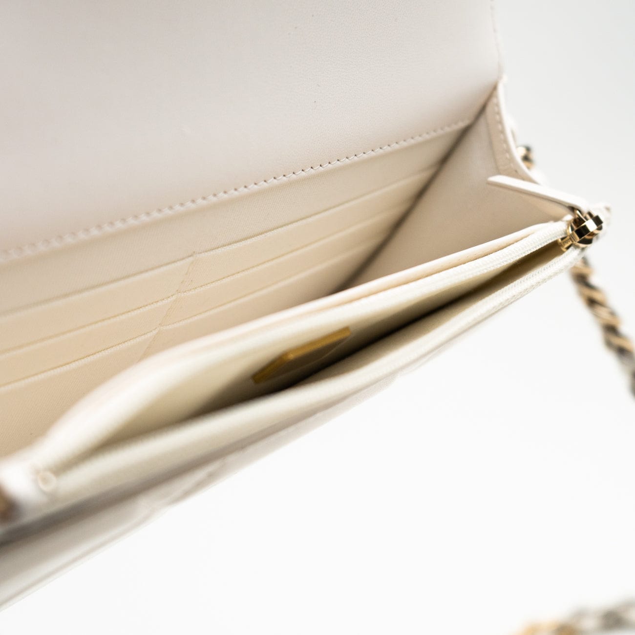 White Lambskin Quilted 19 Wallet on Chain (WOC)