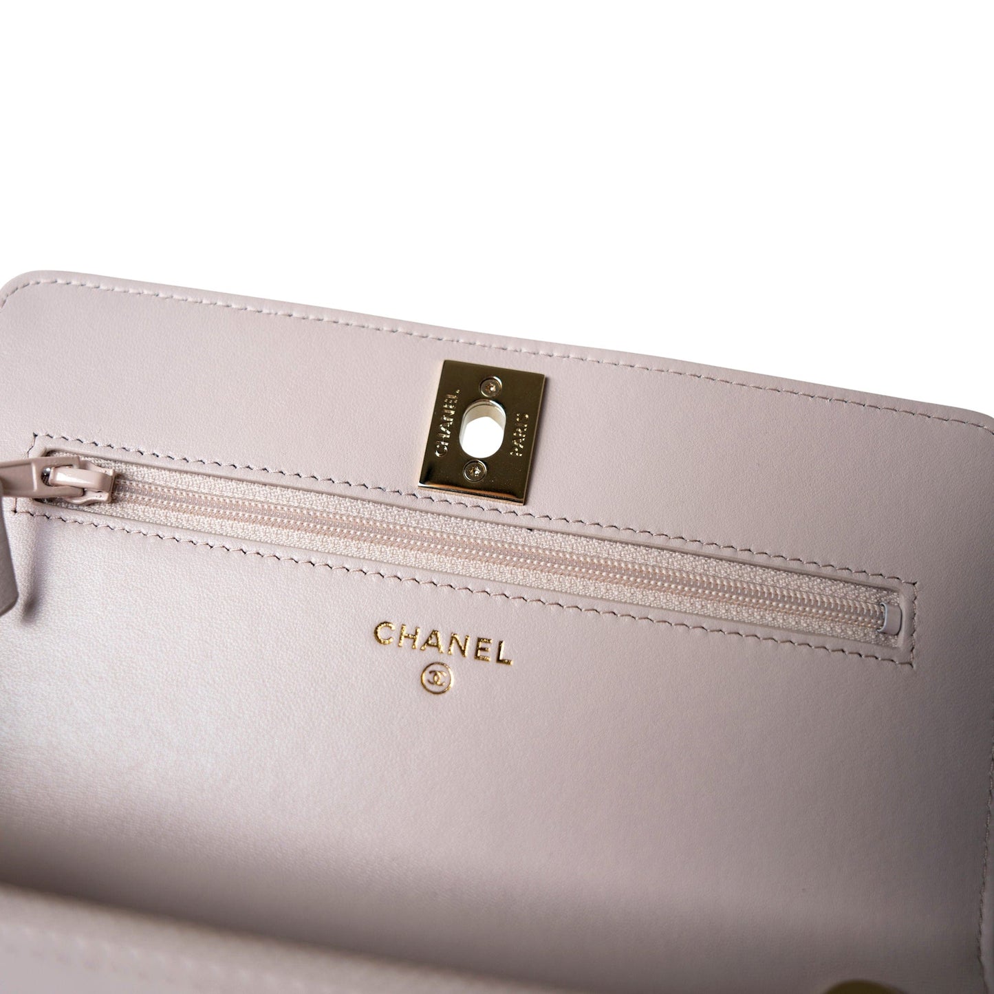 21B Light Purple Lambskin Quilted Trendy CC Wallet on Chain WOC