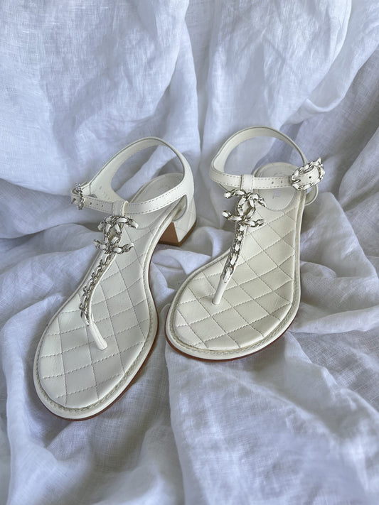 Chanel White Quilted Leather Sandals - 38 1/2