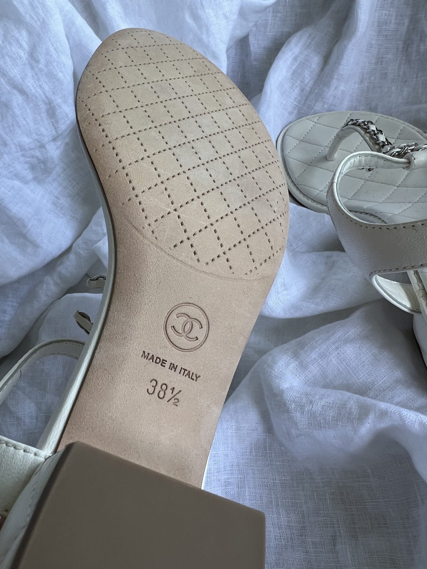 Chanel White Quilted Leather Sandals - 38 1/2