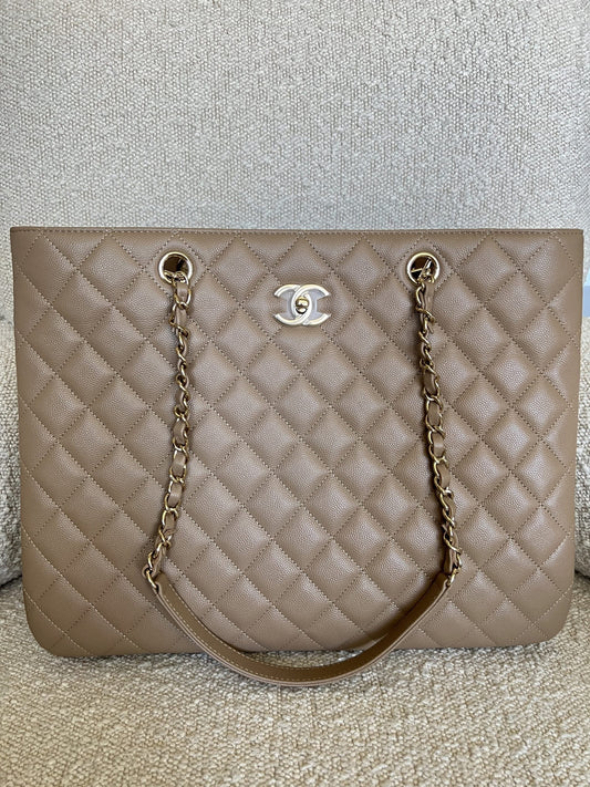 22A Dark Beige Caviar Quilted Shopping tote Large LGHW