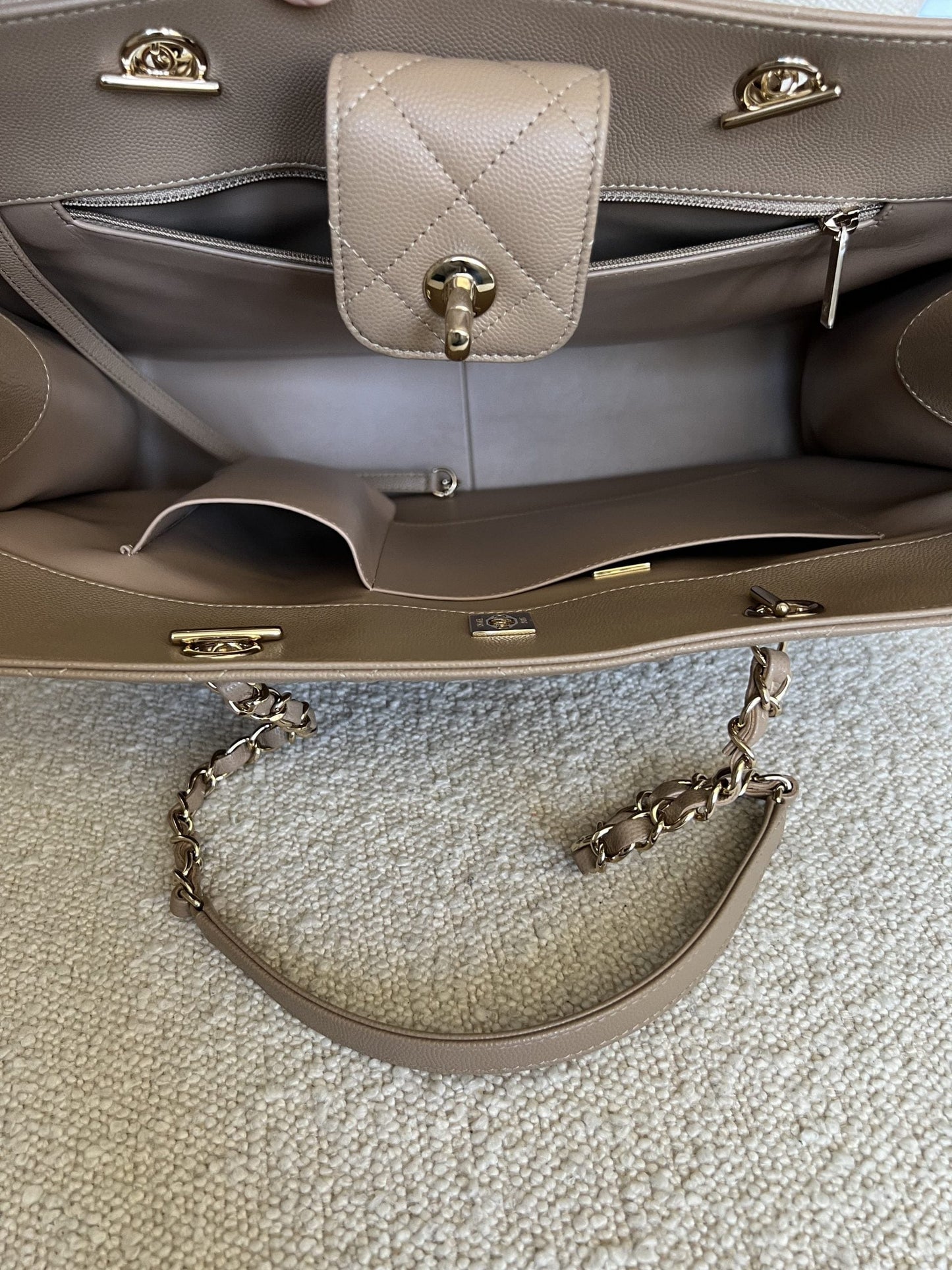 22A Dark Beige Caviar Quilted Shopping tote Large LGHW