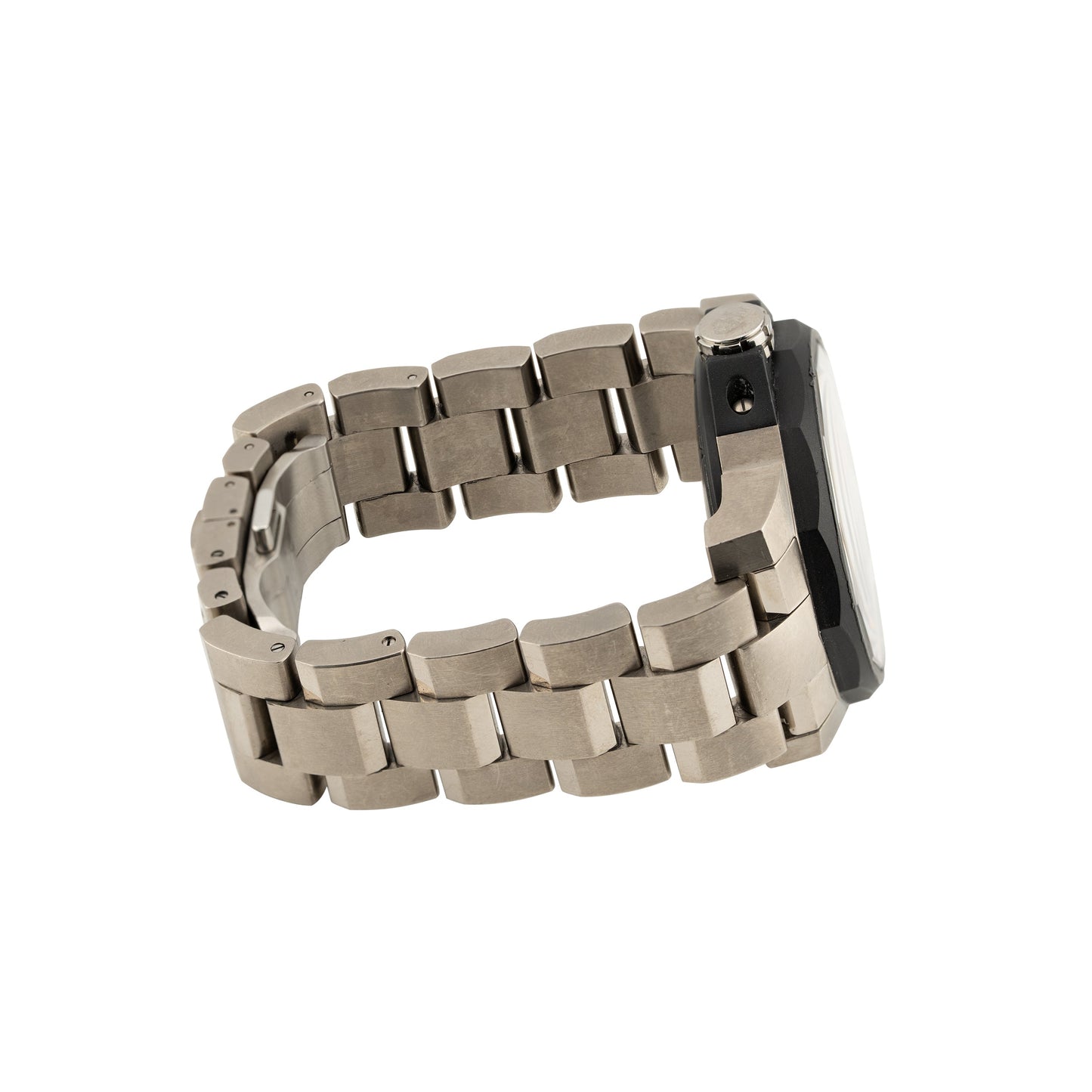 Corum Admiral's Cup Seafender Tides 48