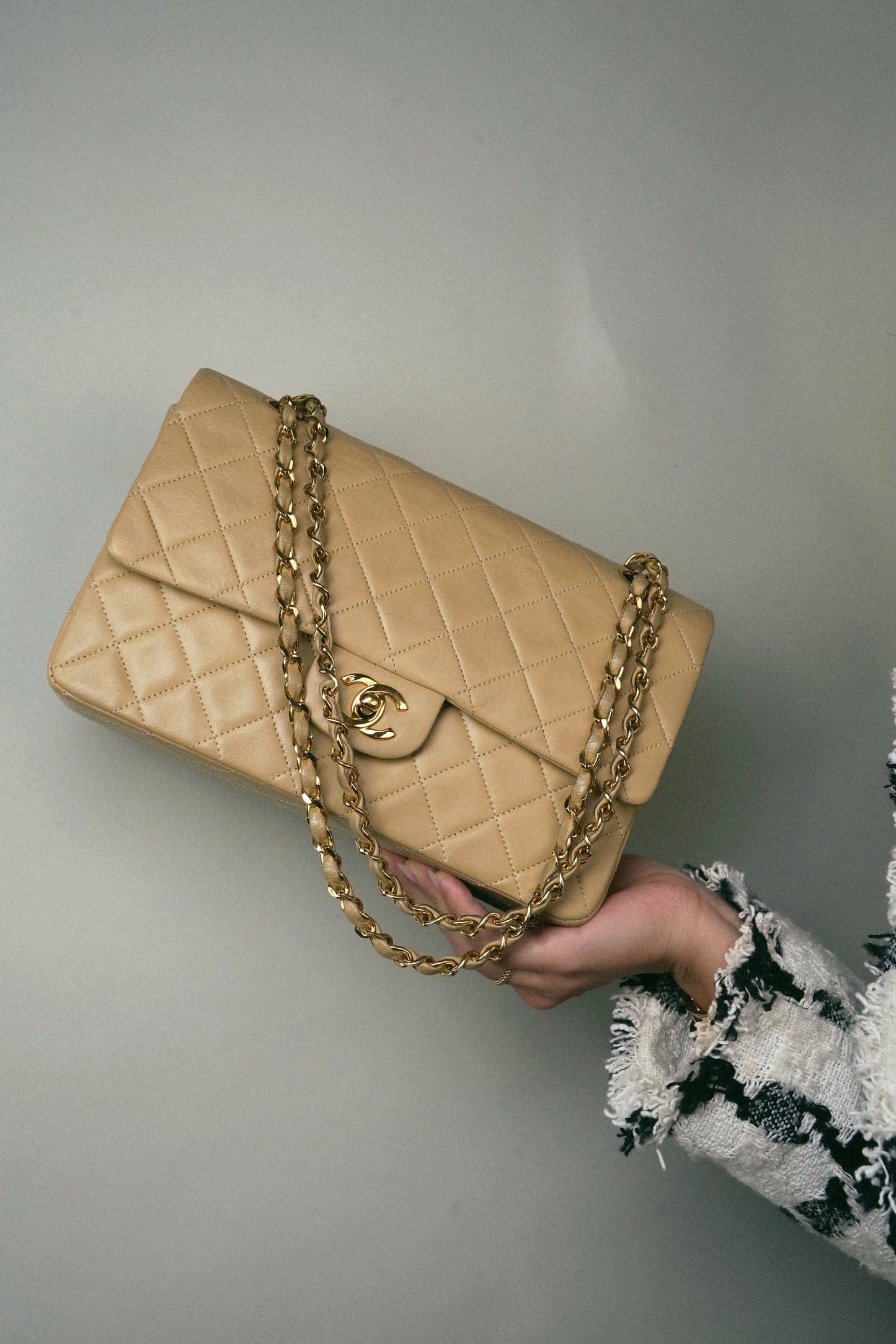 Beige Lambskin Quilted Classic Flap Medium GHW