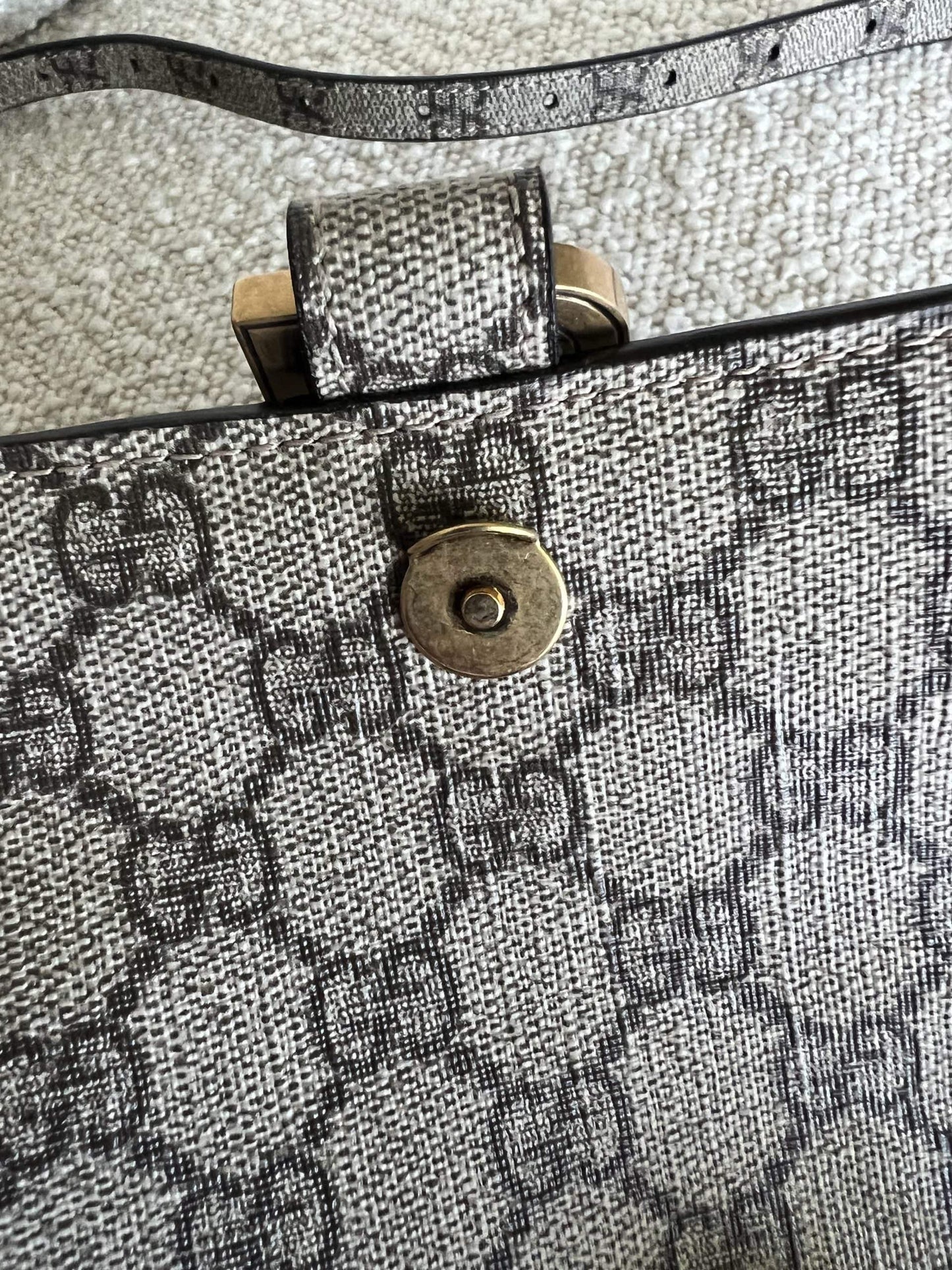 Gucci x Balenciaga The Hacker Project Small Hourglass Top Handle Bag Beige /Ebony