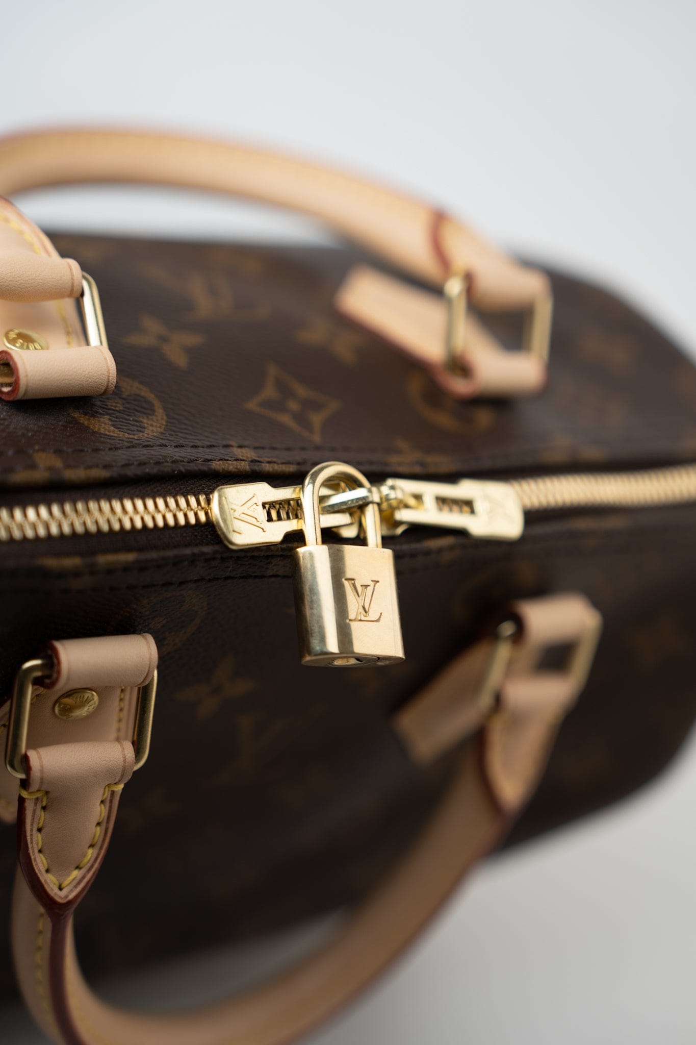 Louis Vuitton Monogram Speedy Bandouliere 25