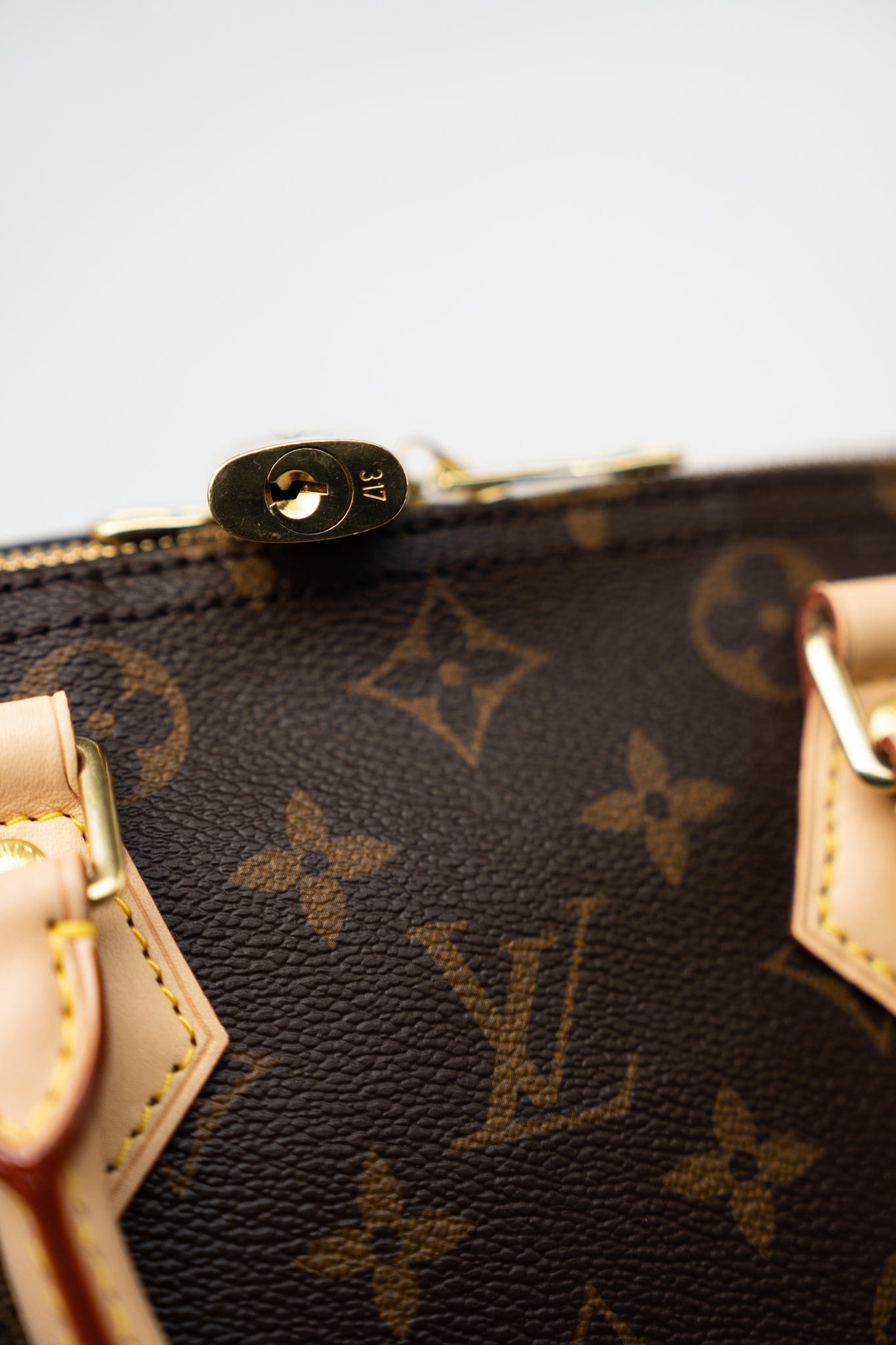 Louis Vuitton Monogram Speedy Bandouliere 25