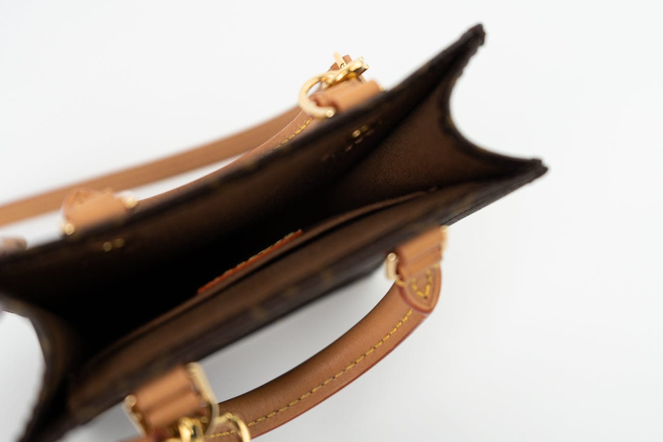 Louis Vuitton Petit Sac Plat