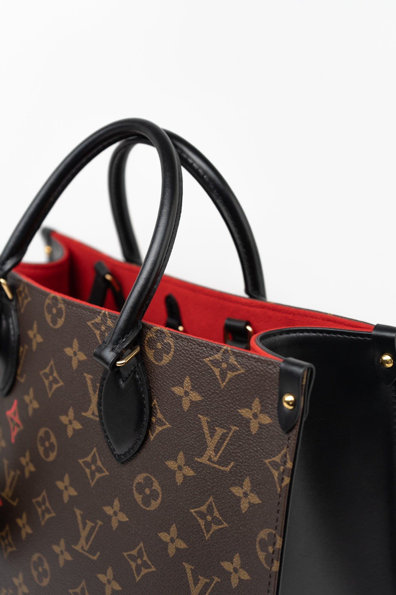 LOUIS VUITTON- Onthego MM Valentine’s Day Collection